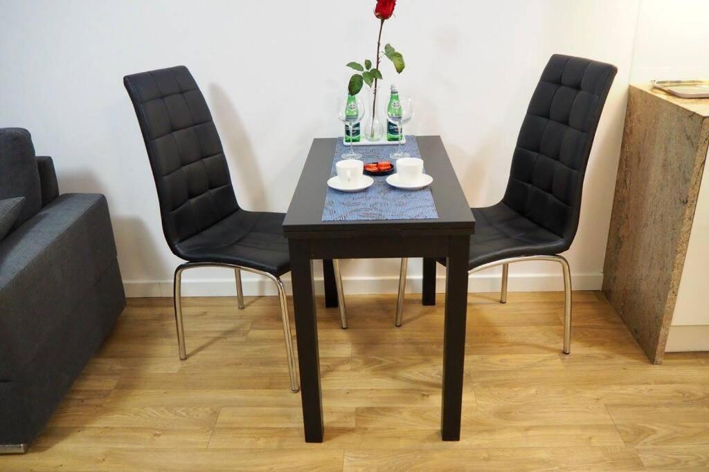 Wilanow Apartment Close To Town Hall And Palace Varsavia Esterno foto